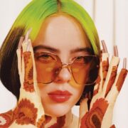 Billie Eilish quis pular de um penhasco