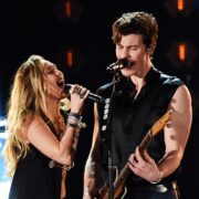 Shawn Mendes em Prisioner de Miley Cyrus