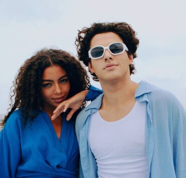 Lucas Pretti convida Any Gabrielly para regravar 'Na minha Mente' no projeto Sky Sessions