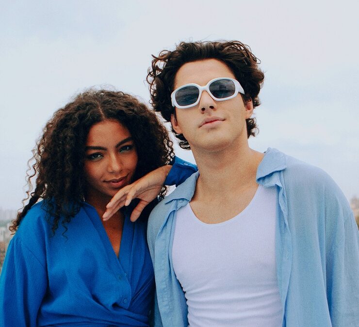 Lucas Pretti convida Any Gabrielly para regravar 'Na minha Mente' no projeto Sky Sessions