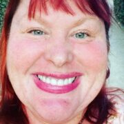 Está confirmado! Cassandra Clare virá ao Brasil para a Bienal do Livro