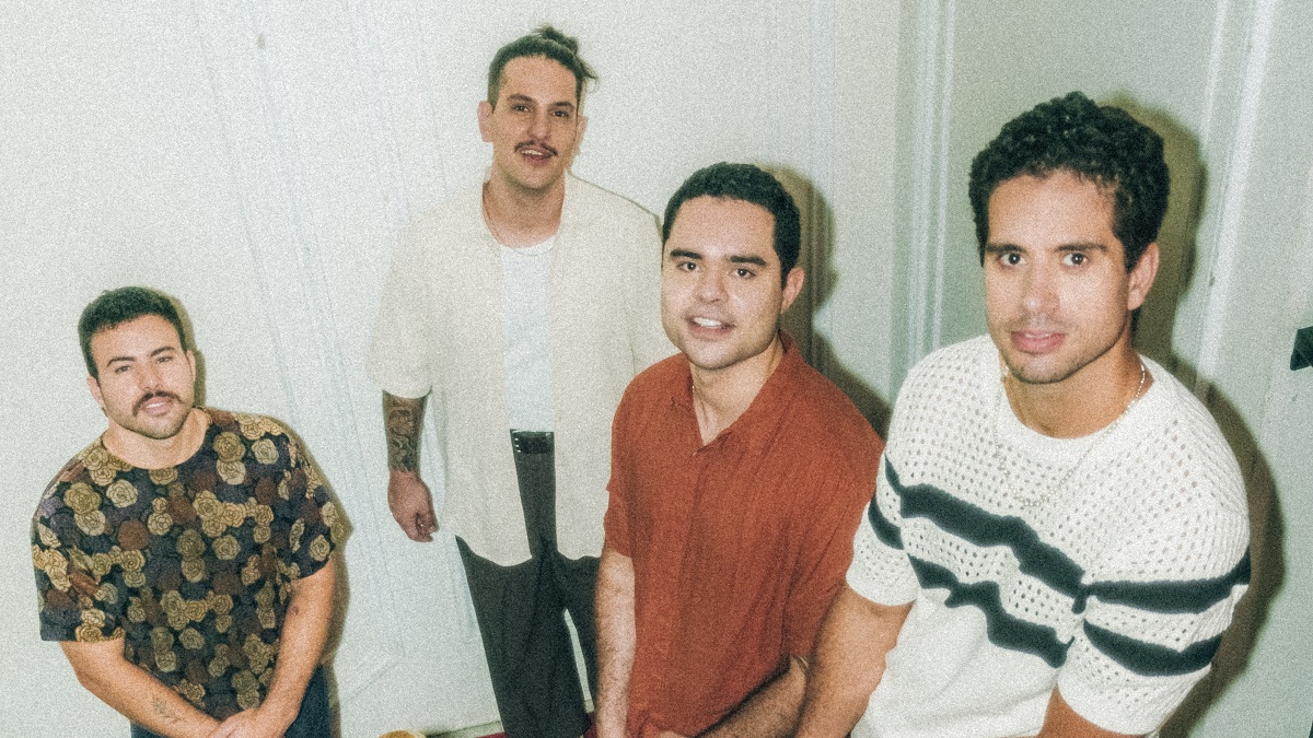 Lagum retorna com canções mais maduras em seu novo EP, “FIM”, que vem acompanhado de uma Live Session