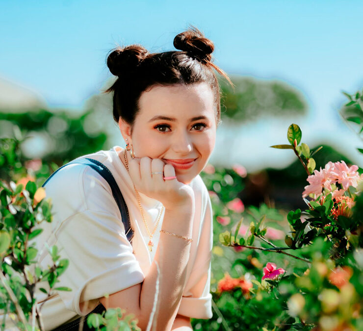 Bia Jordão dá detalhes sobre seu primeiro álbum: "Tenho amado me expressar através da música, porque sou uma pessoa mais reservada"