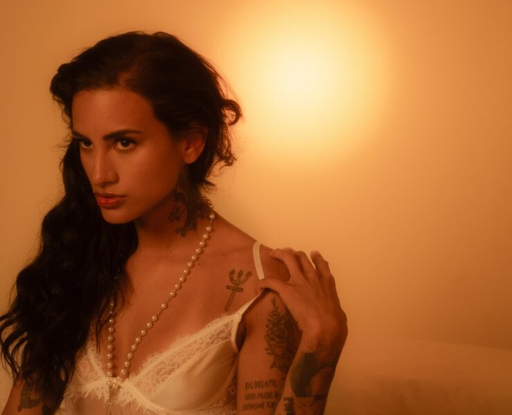 DAY LIMNS ABRAÇA A LUZ E INICIA NOVA ERA ARTÍSTICA COM O SINGLE “SOL”